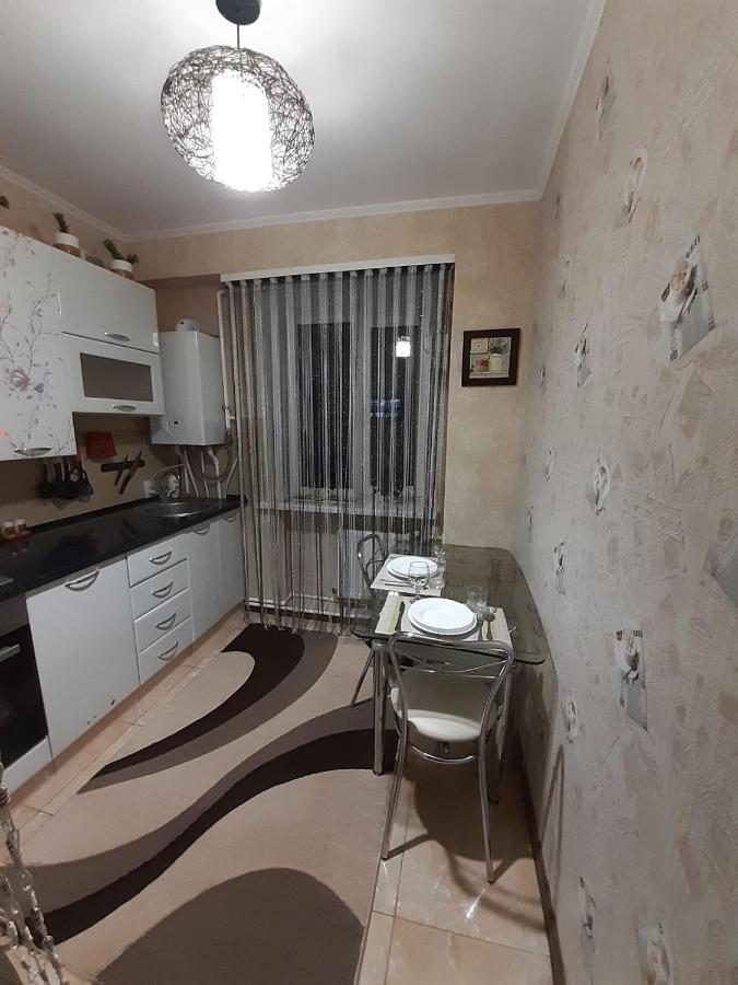 Двокімнатна Apartment Shepetivka Ngoại thất bức ảnh