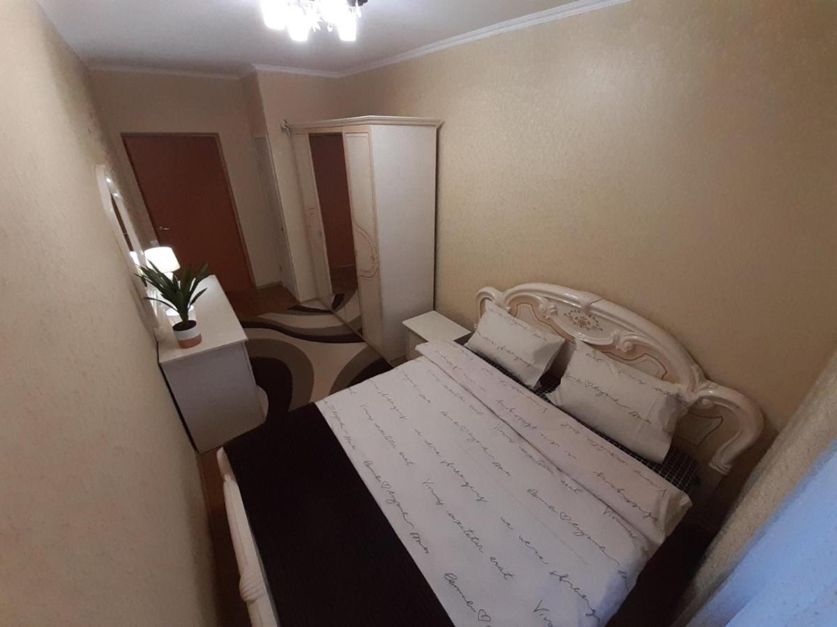 Двокімнатна Apartment Shepetivka Ngoại thất bức ảnh
